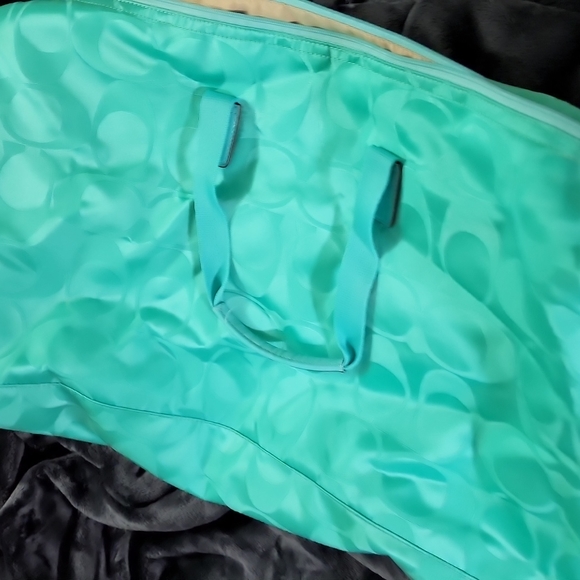 COACH TEAL (AQUA) DUFFEL BAG - Picture 14 of 14